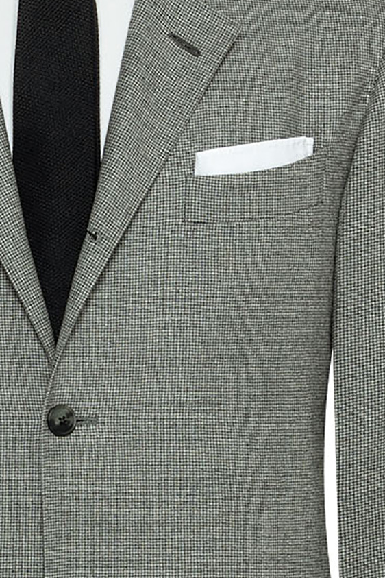 Темно-серый костюм из фланели