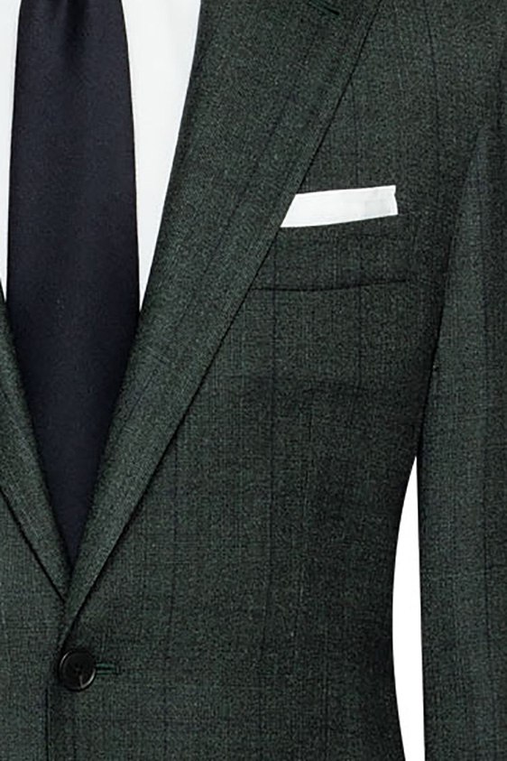 Темно-зеленый костюм в клетку