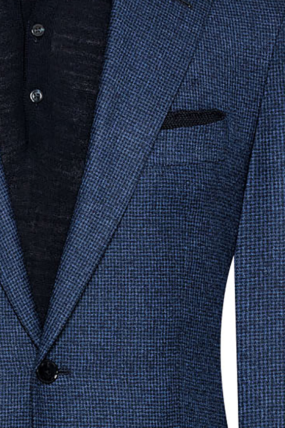 Синий костюм из шерсти