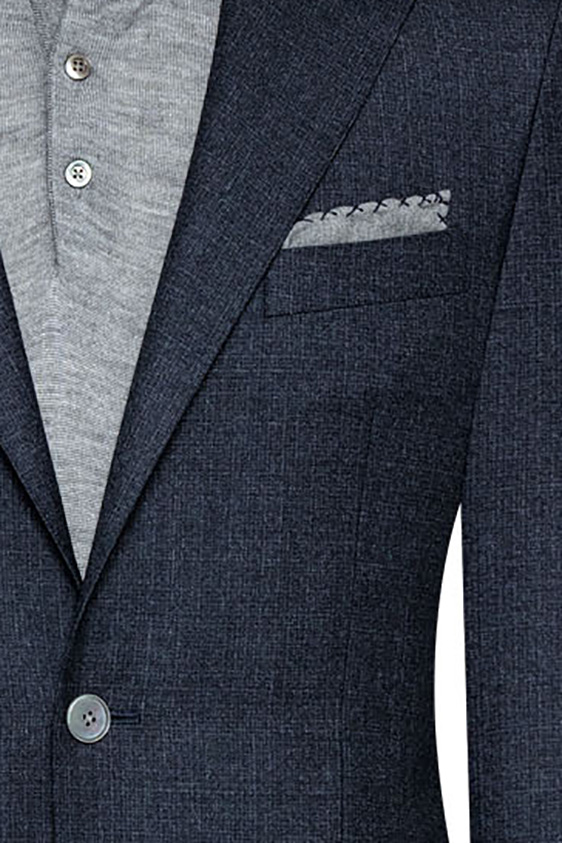 Темно-синий костюм из шерсти