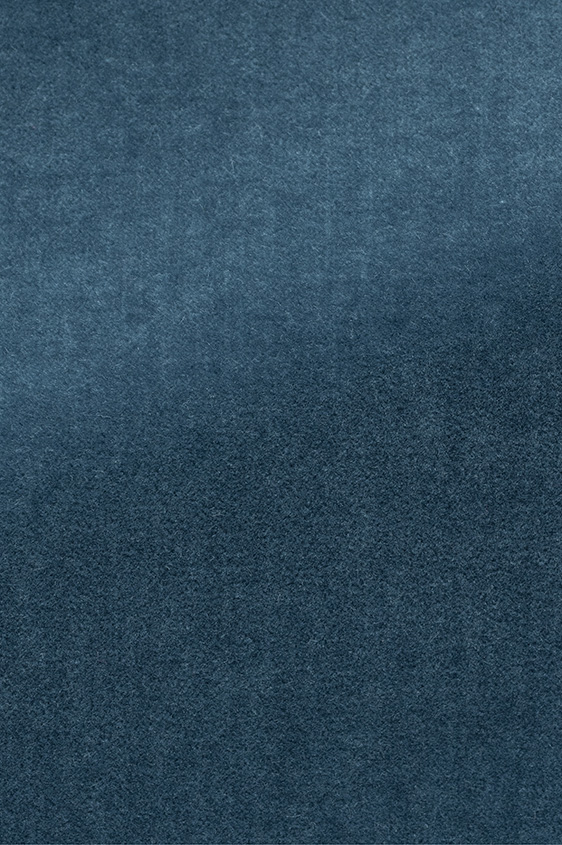 Синий пиджак из бархата